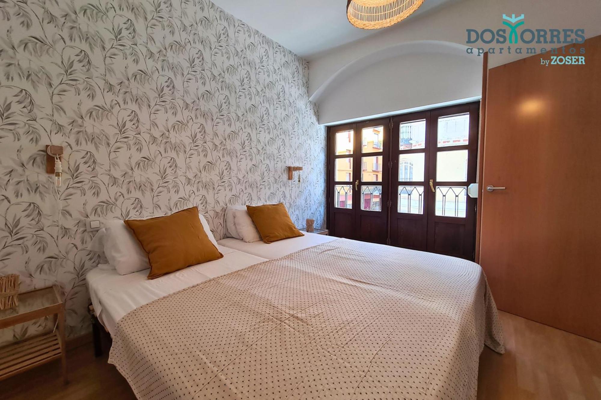 Dos Torres Pilar Suites- Balcones Con Vistas A La Ciudad Zaragoza Dış mekan fotoğraf