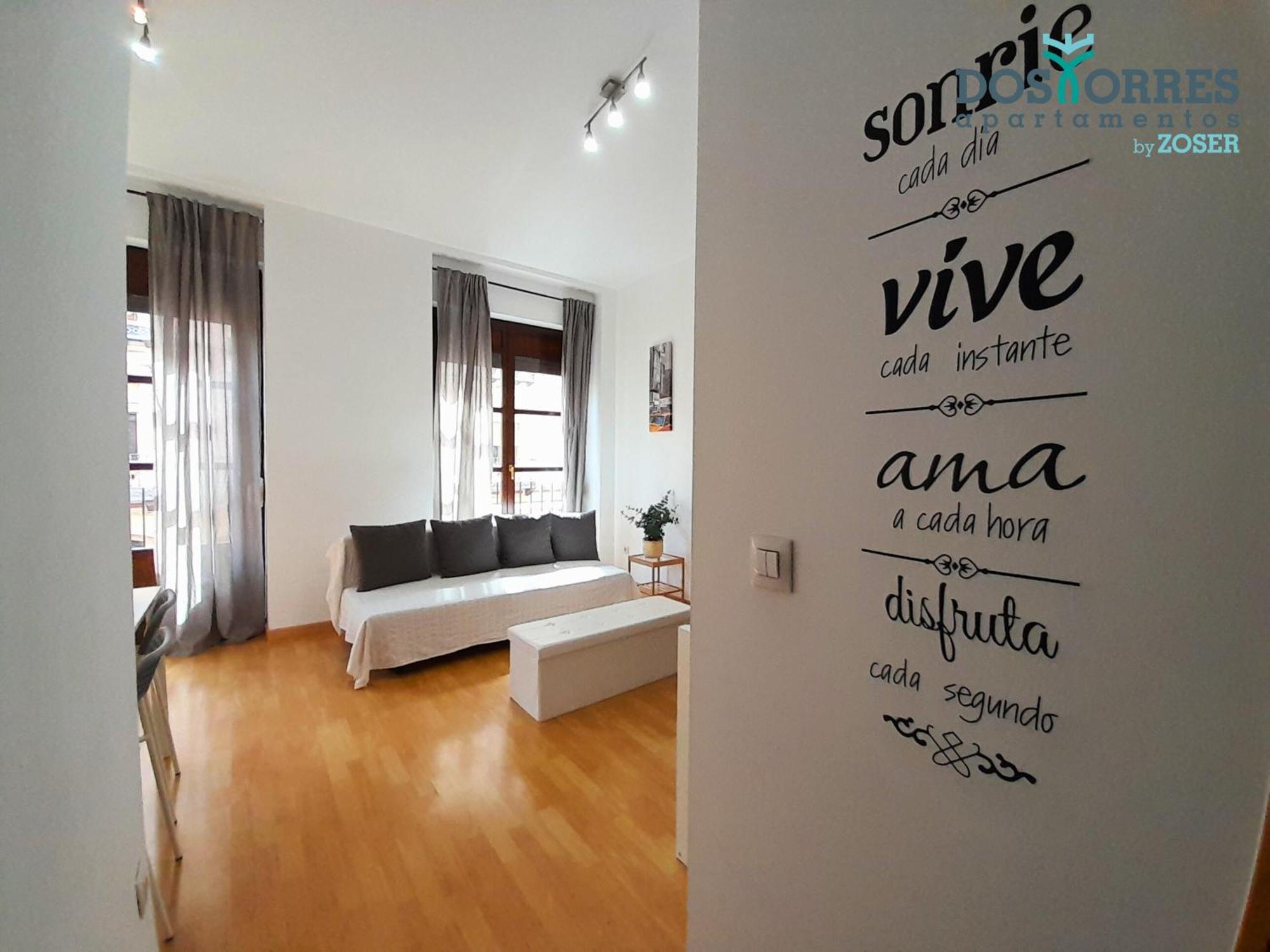 Dos Torres Pilar Suites- Balcones Con Vistas A La Ciudad Zaragoza Dış mekan fotoğraf