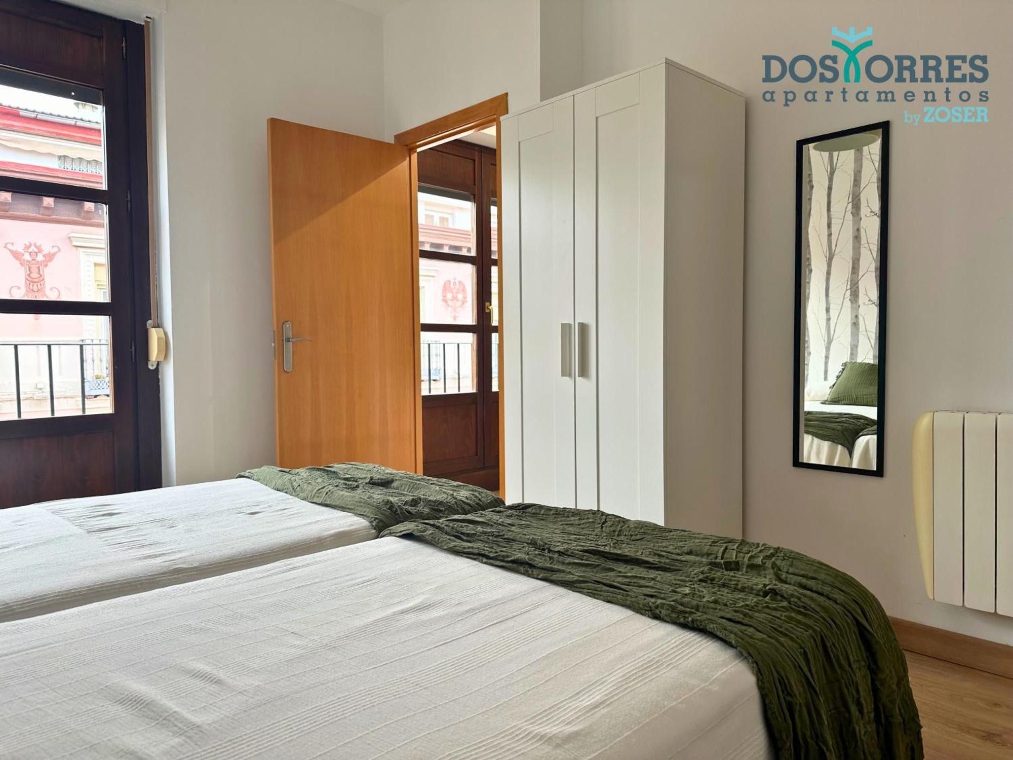 Dos Torres Pilar Suites- Balcones Con Vistas A La Ciudad Zaragoza Dış mekan fotoğraf